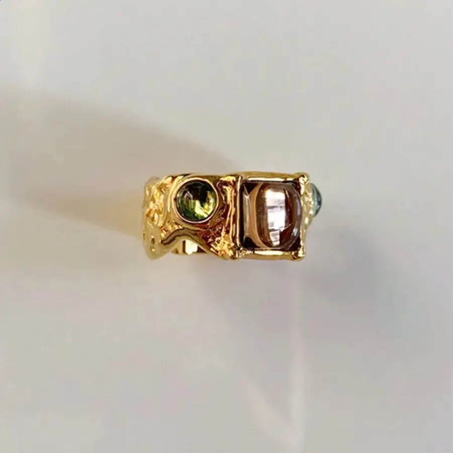 Chic Colorful Crystal Ring For Women Vintage Baroque Premium Gold Color Multicolor Stone Metal Irregular Ring Unique Gift 250805