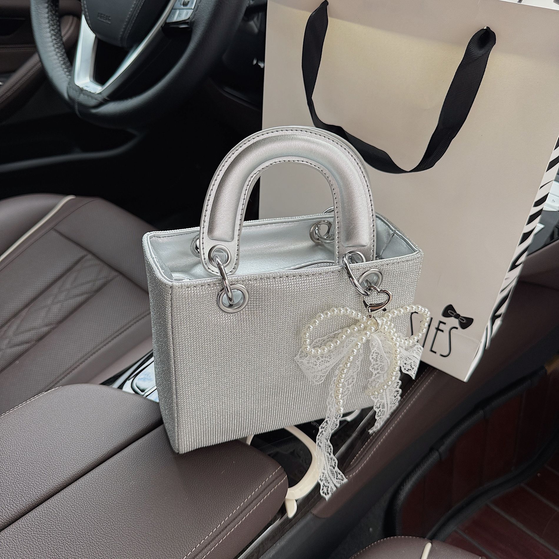 Designer's High-end Rhinestone Princess Diana Bag Cross-border New Exquisite Handbag, Light Luxury Quilted Fashionable Single Shoulder Crossbody 