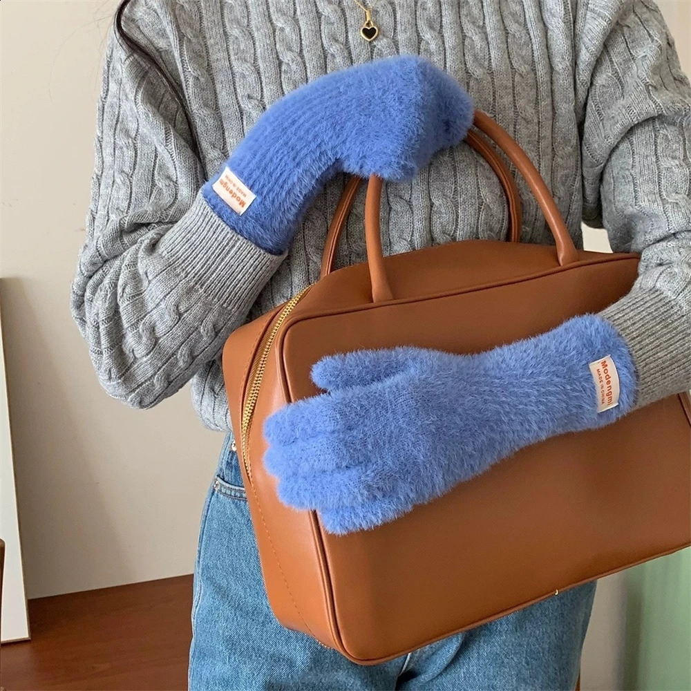 Winter Solid Color Mink Gloves Womens Soft Plush Warm Knitted Full Finger Gloves Outdoor Touch Screen Riding Mittens 250807