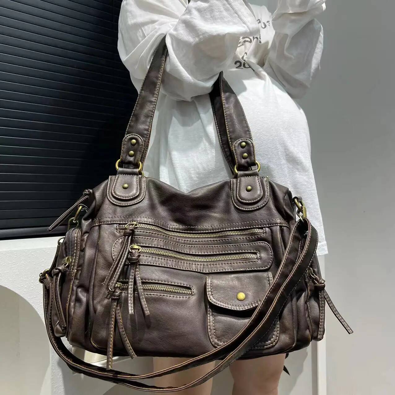 Y2K Hot Girl Single Shoulder Crossbody Vintage Washed Leather Motorcycle Large Capacity Multi Pocket Bag