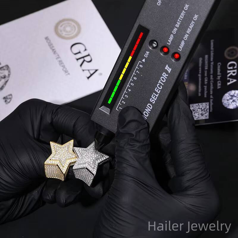 Hailer Joyas Wholesale Luxury 18k Gold Plated Hiphop VVS Moissanite Pinky Star Silver Ring for Men 925