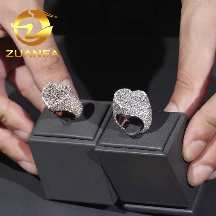 New Custom Moissanite Ring for Men Iced Out Hip Hop Ring Heart Fashion 925 Sterling Silver Men Diamond Ring