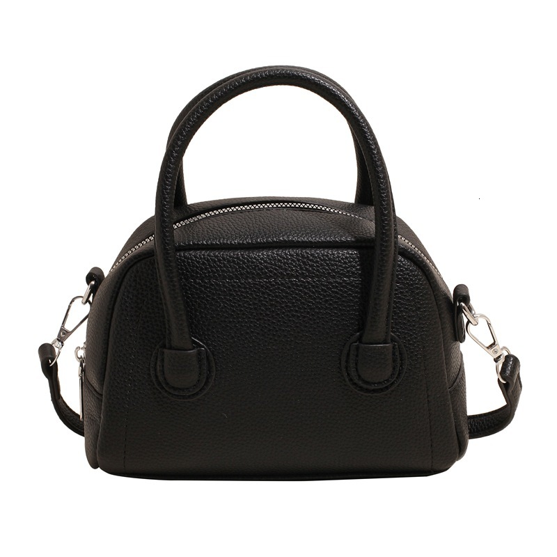 Korean Version 2025 Designer Bag New Handheld Bowling Bag Casual Versatile Fresh Single Luxury Bag Shoulder Crossbody Boston Pillow Bag