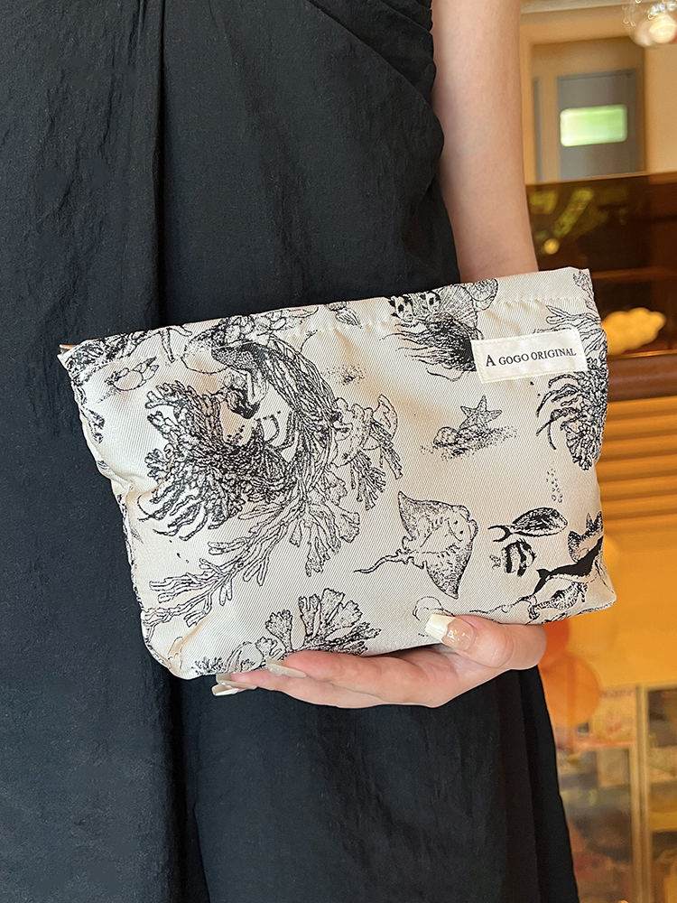 Cross-border Simple Makeup Bag Portable Skincare Luxury Bagfree Shipping Designer Storage Bag Travel Toiletry Bag Underwear Bag Canvas Bag Clutch Bag