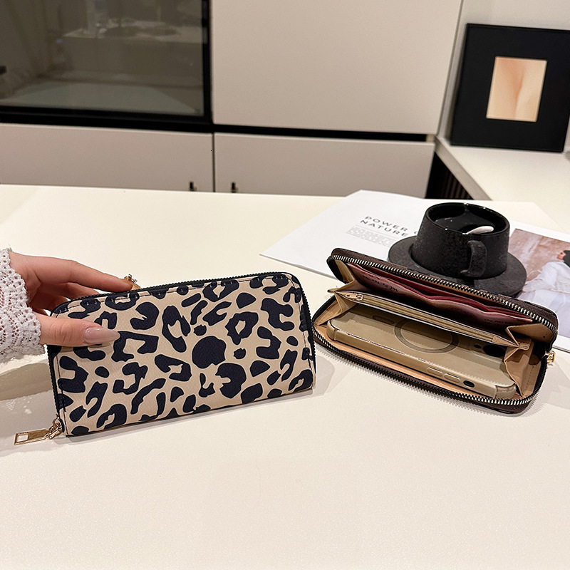 Cross-border Exclusive Luxury Bag Women's Long Zipper Phone Wallet Fashion Retro Leopard Print Card Holder Credit Designer Bag Card Holder Money 