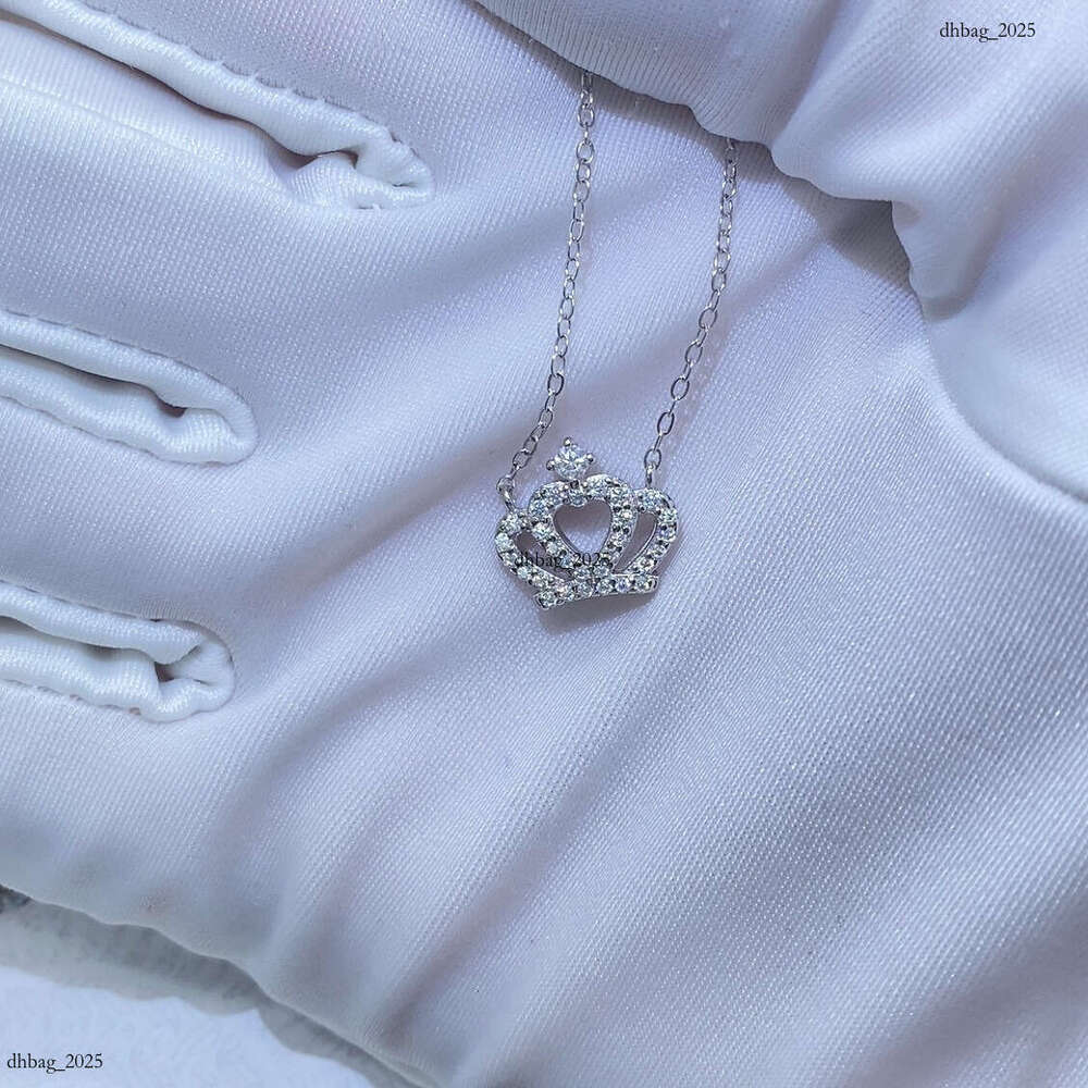 Necklace Iced Out VVS White Gold Full Inlaid D Color Moissanite Crown Pendant Women's Fashion Jewelry Accessories