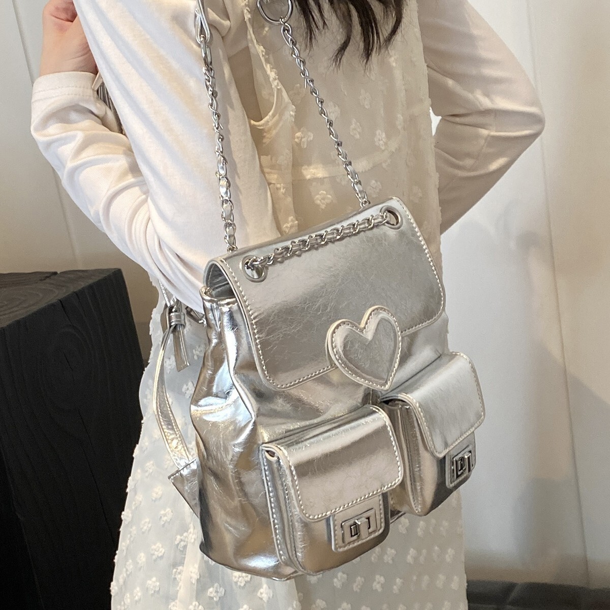 2025 Commuter Small Simple Women's Bag Heart Multi-Pocket Backpack Niche ddmymoon