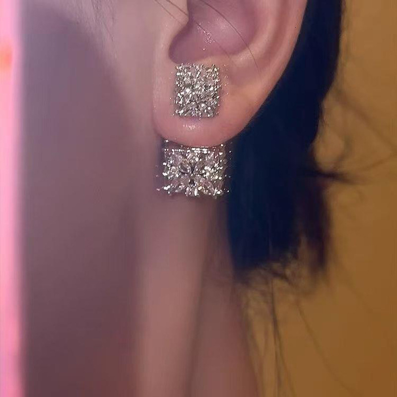 Sier Needle Super Sparkling Zircon Square Two-Way Wear Fashionable Elegant Temperament Earrings Light High-End Feel Ear Jewelry