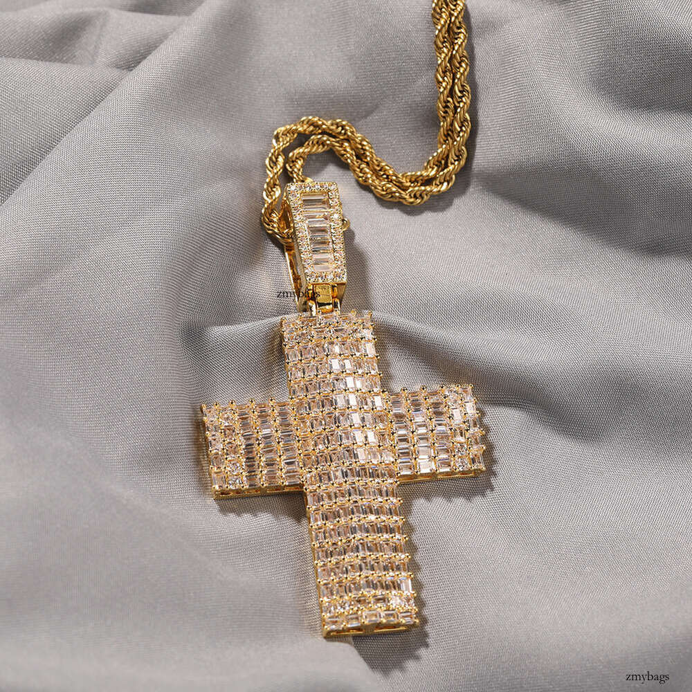 Hip-Hop Boy Classic Cross Pendant Necklace Sterling Silver Inlaid Moissanite chain Simple Trendy Street Dance Personality Jewelry