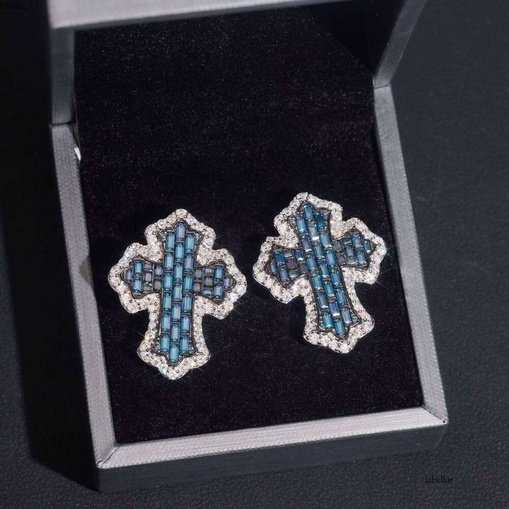 GRA Certificated Pass Dia Tester Men Sterling Sier Cross Stud Earrings Screw Back Blue Moissanite in Middle