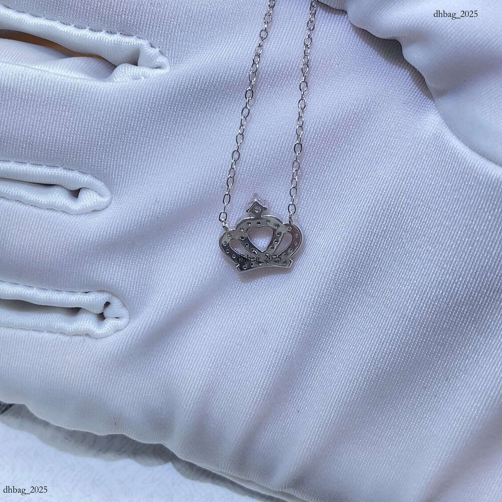 Necklace Iced Out VVS White Gold Full Inlaid D Color Moissanite Crown Pendant Women's Fashion Jewelry Accessories