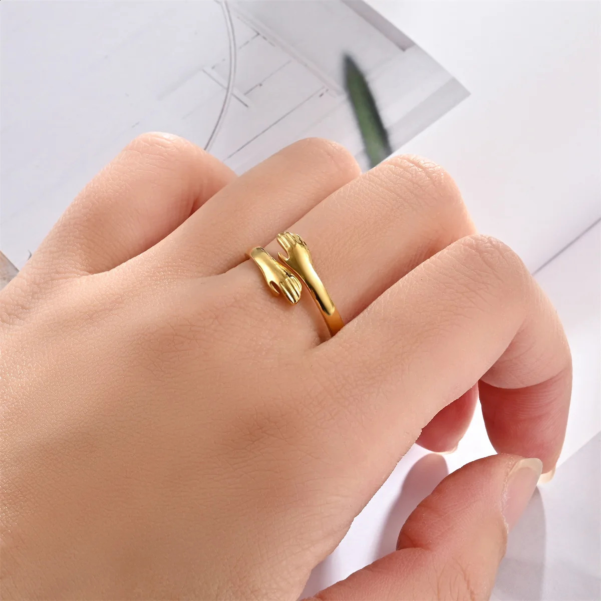 Fashion Hand Hug Ring Stainless Steel Gold Silver Color Adjustable Couple Finger Ring Jewelry For Lovers Valentines Day 250805