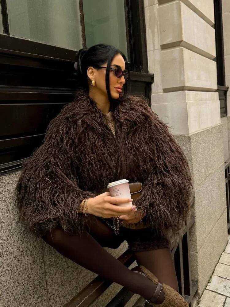 Women's Brown Loose Faux Fur Coat Female Solid Round Neck Winter Fashion Warm Jacket Casual Chic High Street Thicken Outerwear