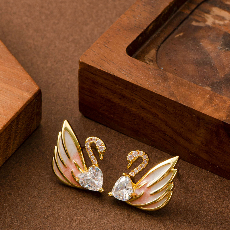 Korean Fashion Exquisite Glaze Inlaid Dia Super Shiny Zircon Swan Earrings for Women High-end Versatile Elegant Sier Needle Ear Jewelry