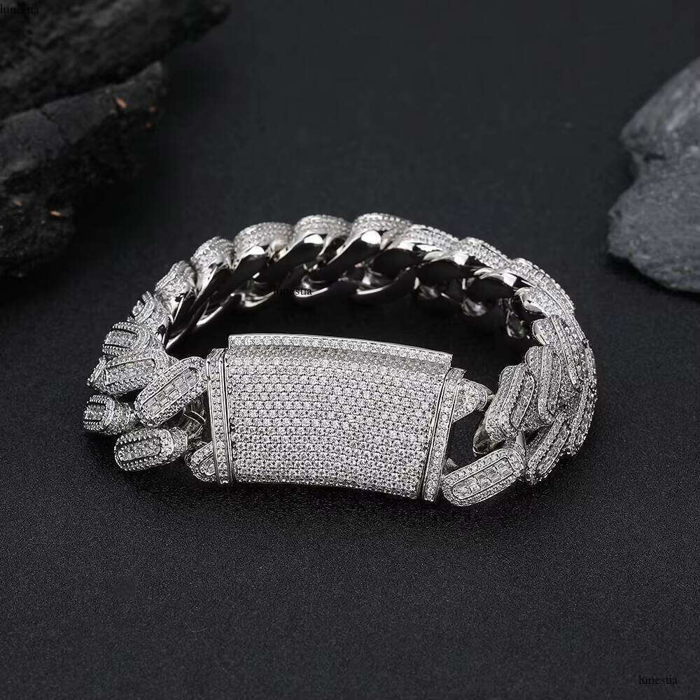 Nuoya Men's 18mm Chain Fine Jewelry HIP HOP Custom Iced Baguette Dia Gold Sier Cuban Bracelet for Gift