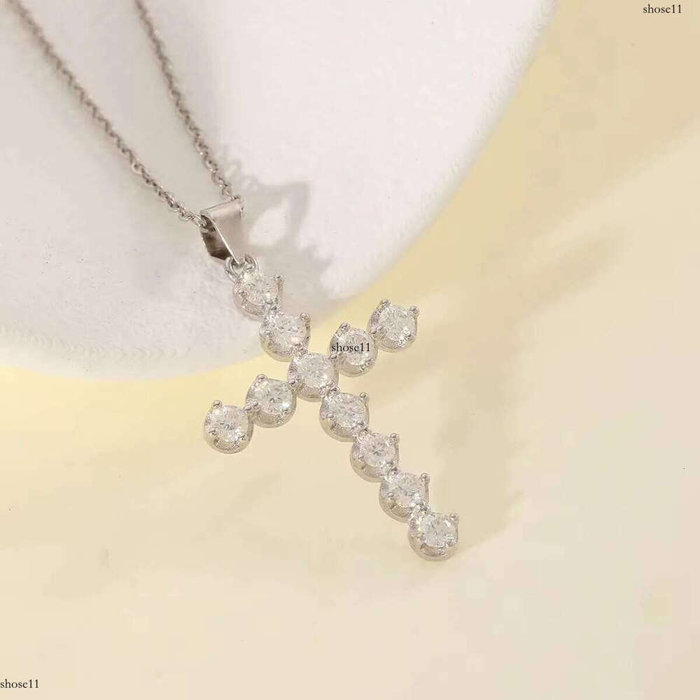 S Sier Starry Sky round Cross Pendant Moissanite Inlaid Womens Wholesale Necklace
