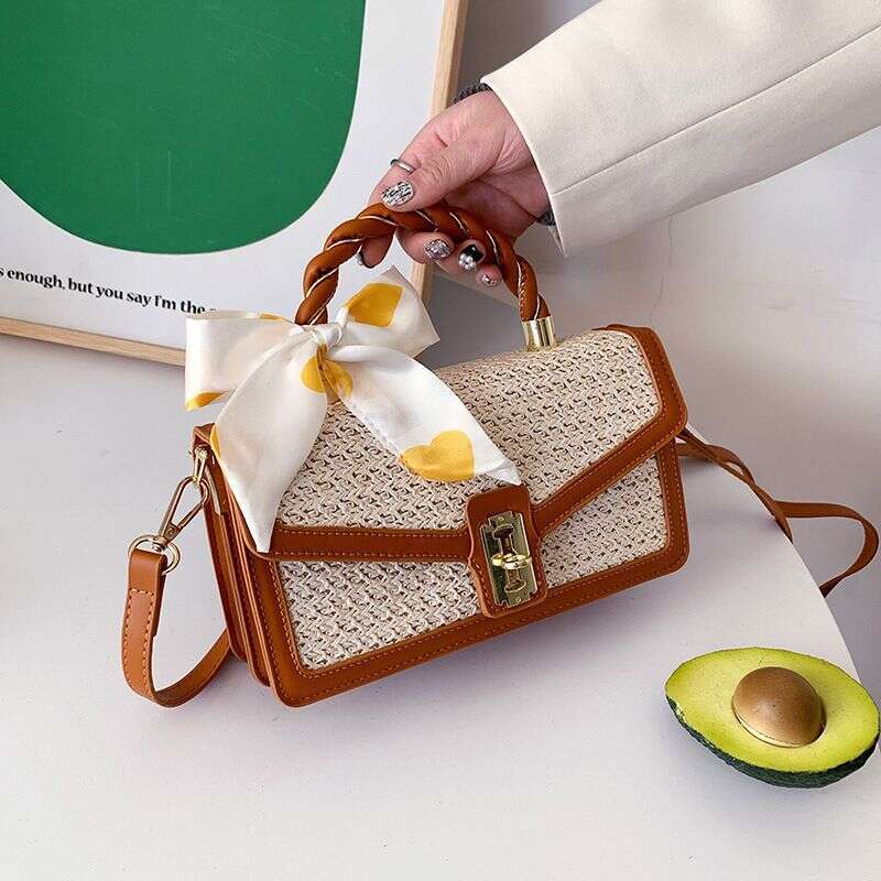 Bags Braided Chain Underarm New Versatile Shoulder Messenger Fashionable Niche Design High End Women's Bag