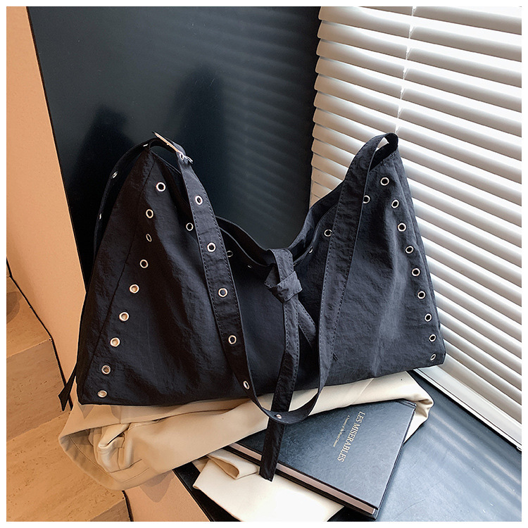 New Women's Cross-border Wholesale Canvas Designer Bag Large Capacity Fashion Retro Shoulder Bag Simple Elegant Luxury Bag Lazy Style Underarm Ba