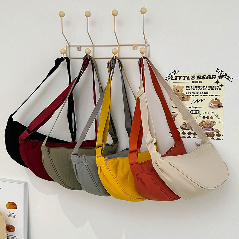 Dumpling Crossbody Bag 2025 New Luxury Bag Summer Solid Designer Bag Color Phone Bag Niche Ins Versatile Shoulder Bag Japanese Style Canvas Bag