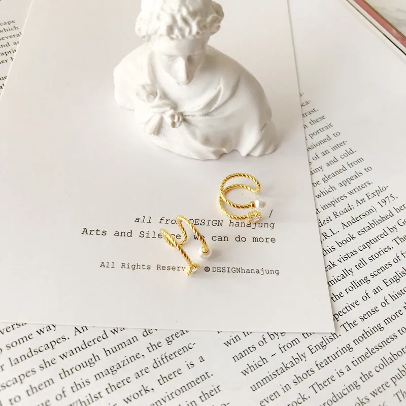Korean S925 Sterling Silver Fashion Pearl Double Layer Ear Bone Clip Earrings Woman Elegant Classic Dinner Party Jewelry Gift 250807
