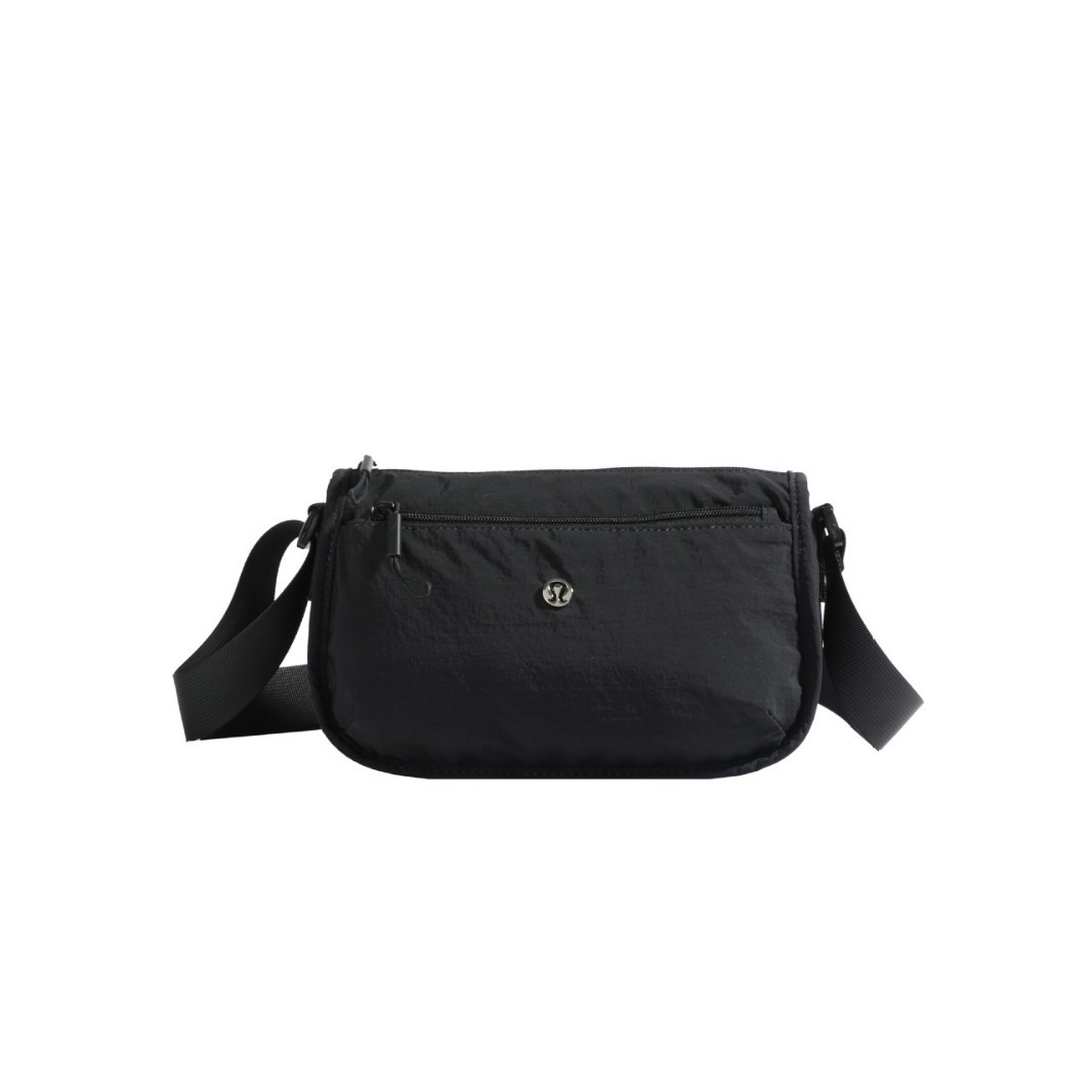 New Cross-border Women's Casual Nylon Shoulder Bag Japanese Style Small Crossbody Designer Bag Bag Waterproof Fashion Versatile Crossbody Luxury 
