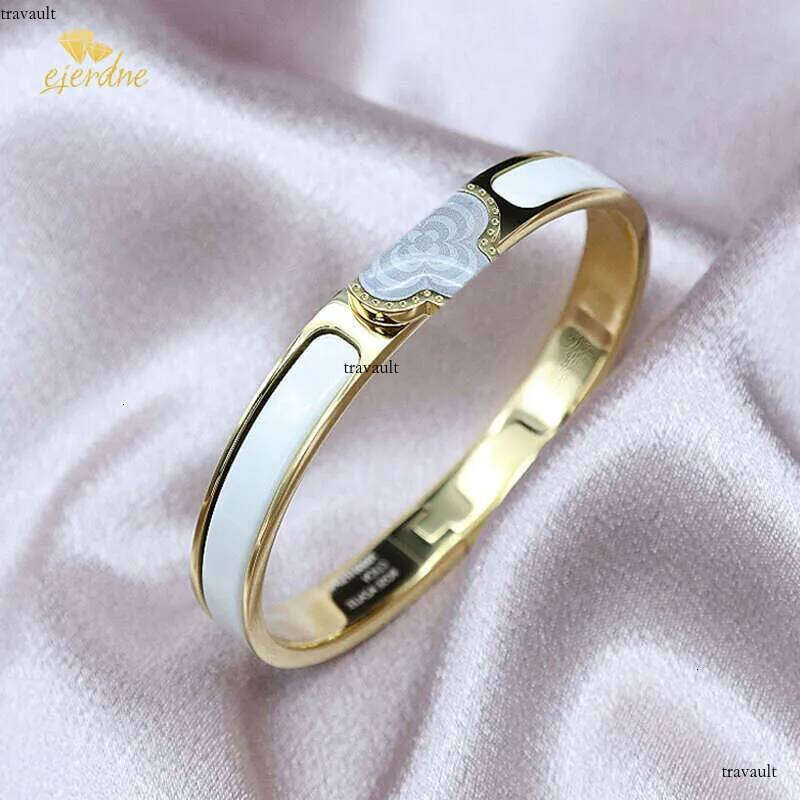 Custom Glod Clover Bangle Gradient Colors Titanium Steel Bracelet non fading high quality classics designer jewelry sier bracelets for Unisex Lovers g