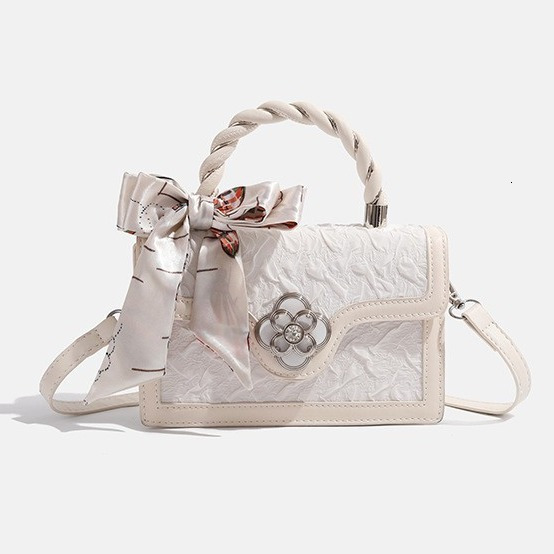2025 New Small Square Niche Design High-end Bowknot Crossbody Bag ddmymoon