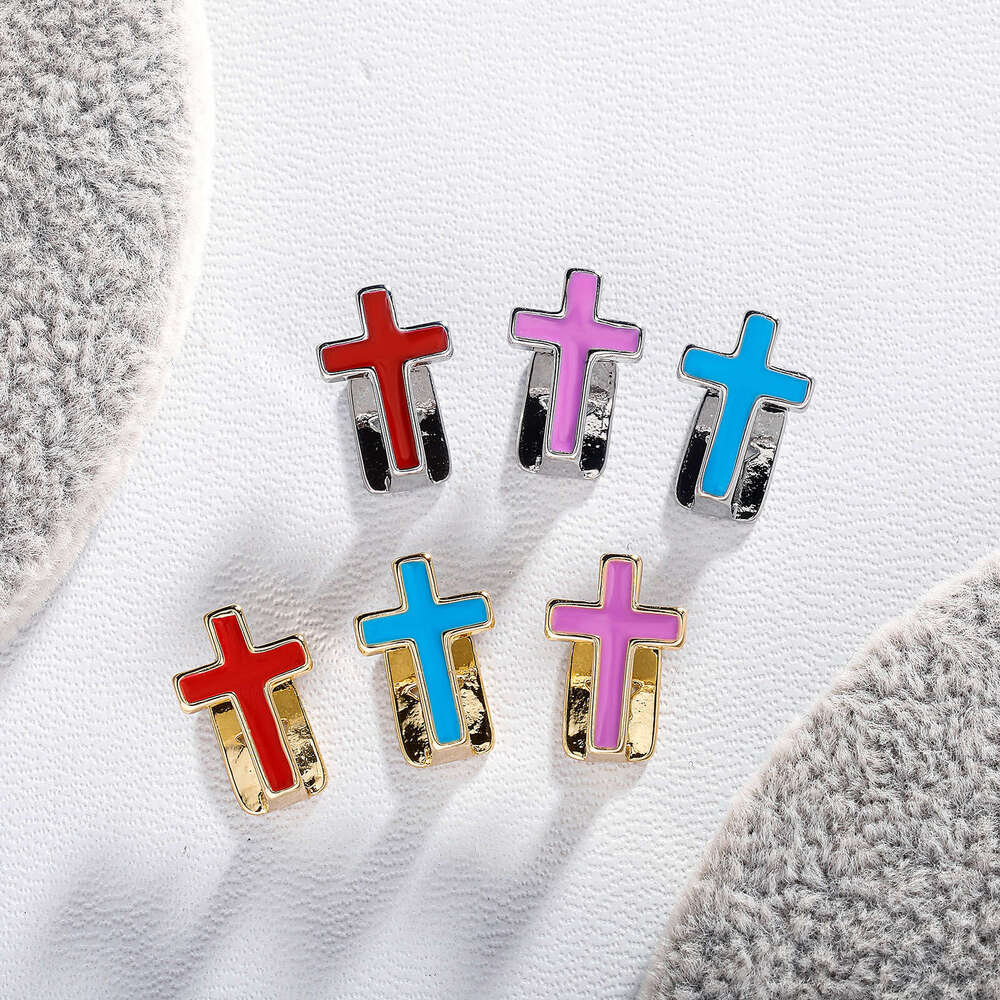 High-Quality Single Tooth Red and Green Vertical Row Large Zirconia Cross Men's Micro-Pave Hip-Hop Lighing Bracelet