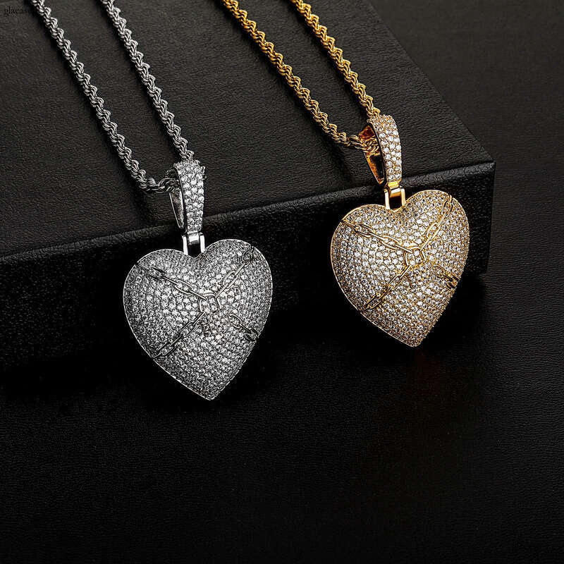 2023 New Hip-Hop Full Moissanite chain Heart Pendant Necklace for Men and Women Rap Trendy Accessories Gold Jewelry