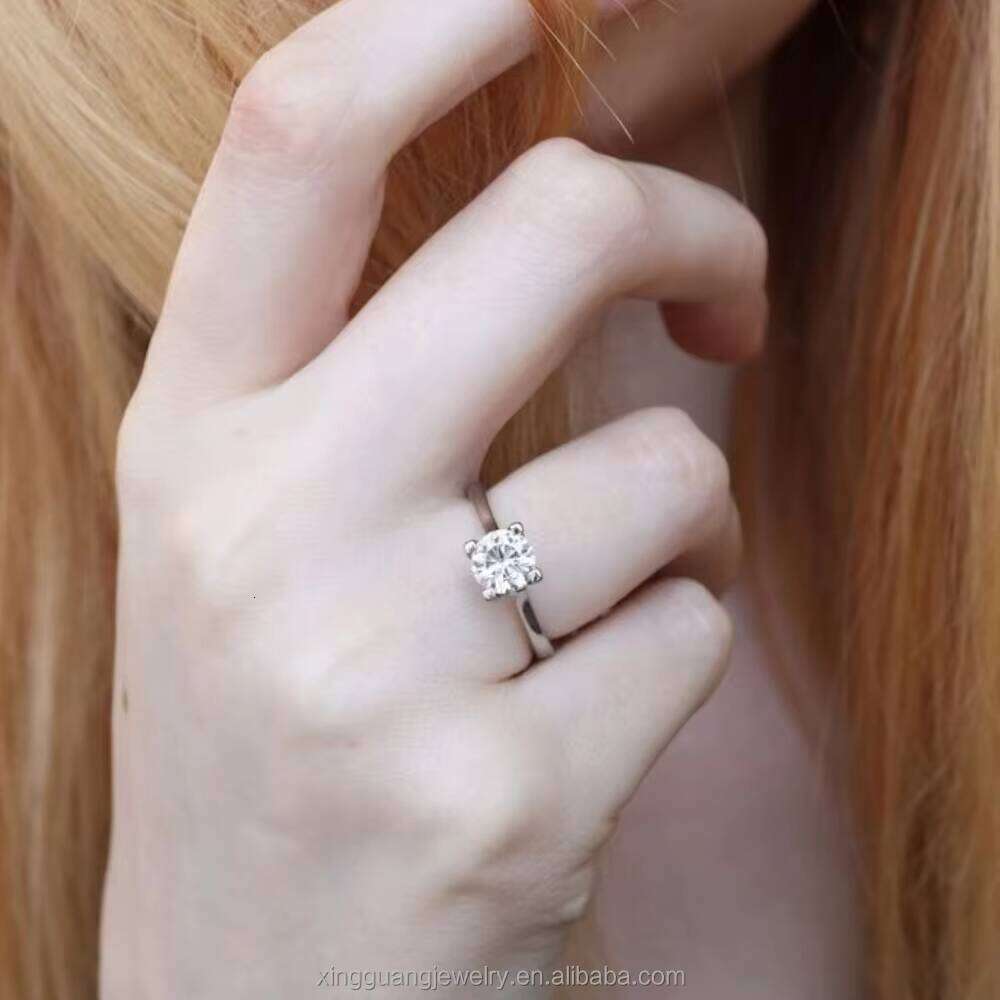 Beauty Simple 4 Prongs 1.0CT Round D/VVS Moissanite Solitaire 14K Yellow/White Gold Ring Women Wedding Engagement Jewelry