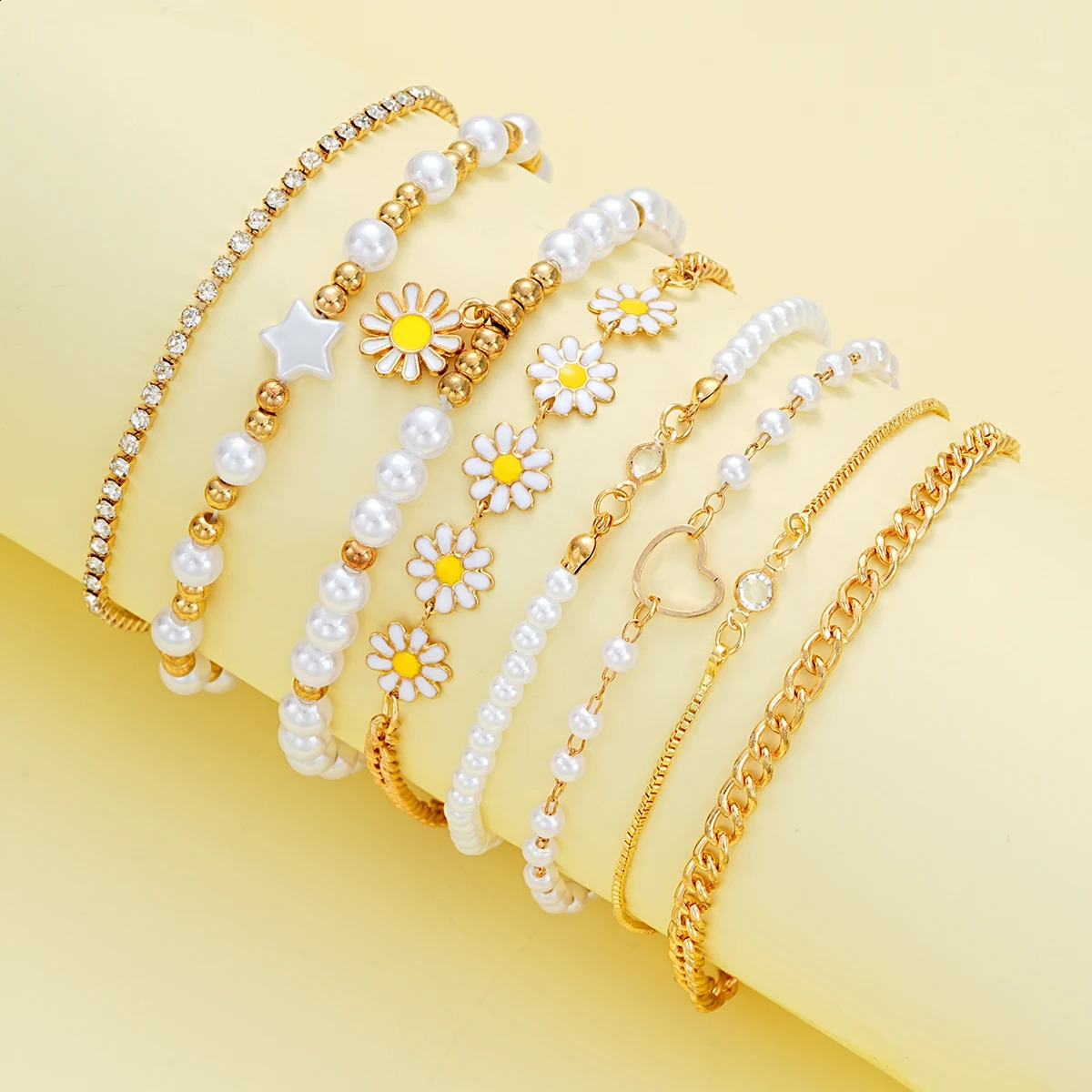8 Pcs Vintage Daisy Flower Pendant Anklet Set for Women Bohemian Beach Beaded Star Heart Pearl Anklets Summer Jewelry Gifts 250807