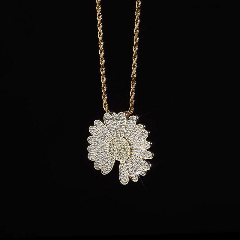 New Style G-Dragon Daisy Pendant Full Moissanite chain Simple Personality Hip-Hop Trendy Necklace Jewelry
