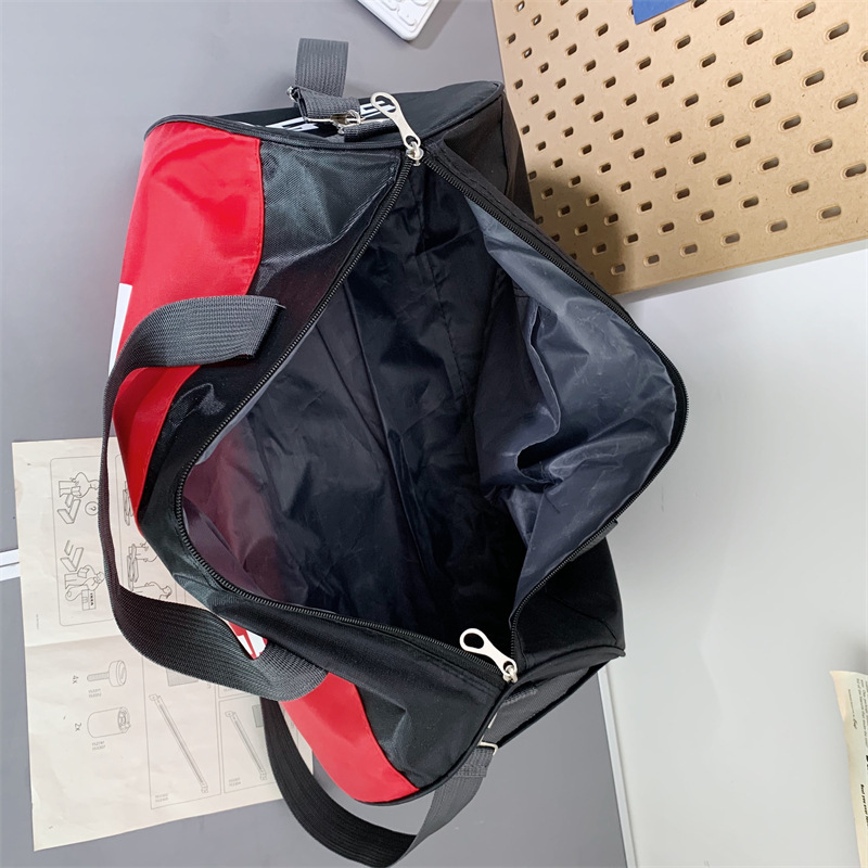 Large Capacity Simple Casual Travel Luxury Bag Bag For Men And Women Shoulder Handbag Designer Bag For Travel Fitness And Yoga