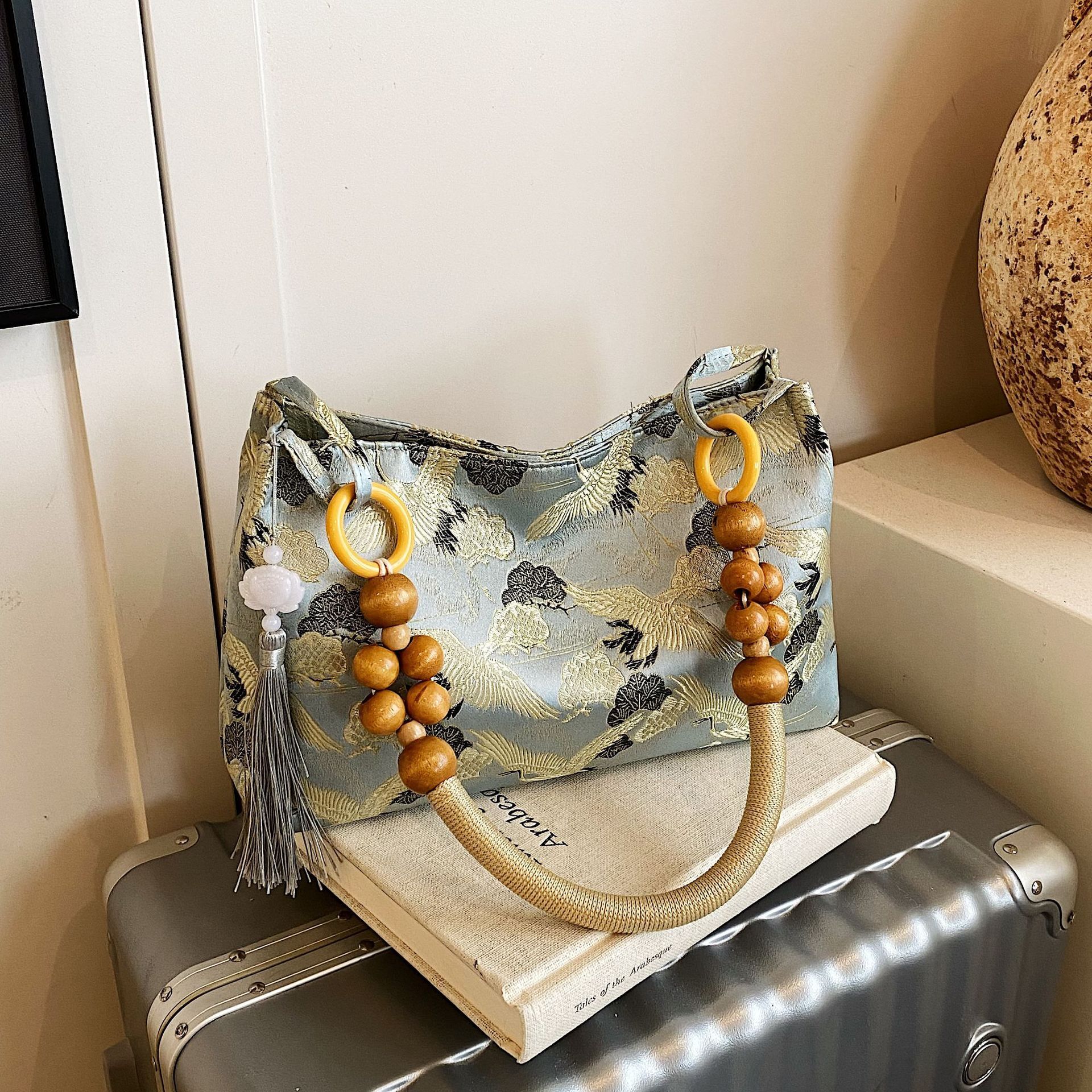 Cross-border Wholesale Women's Painted Pattern Underarm Bag Designer Bag Fashion Retro European And American Style Niche Light Luxury Bag Shoulde