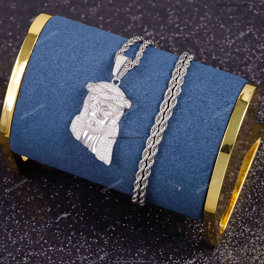 XingGuang Hot Sale Fine Jewelry Pendant Jesus S Sier D VVS Dia Moissanite Cross Pendants for Necklace