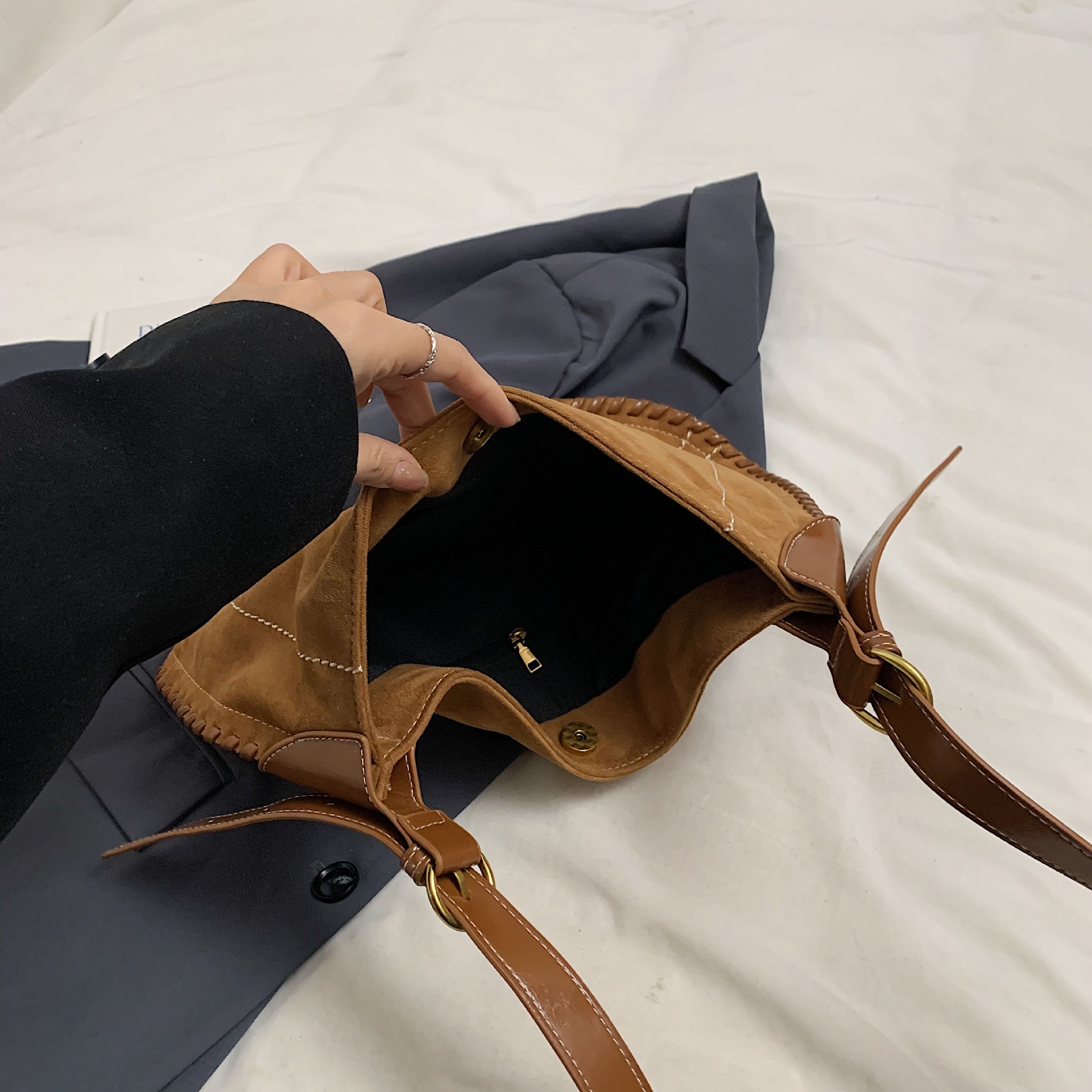 Frosted Vintage Luxury Bag Bag For Designer Bag Women Large Capacity 2025 New Autumn Winter Casual Shoulder Shopping Bag Commuting Tote Bag