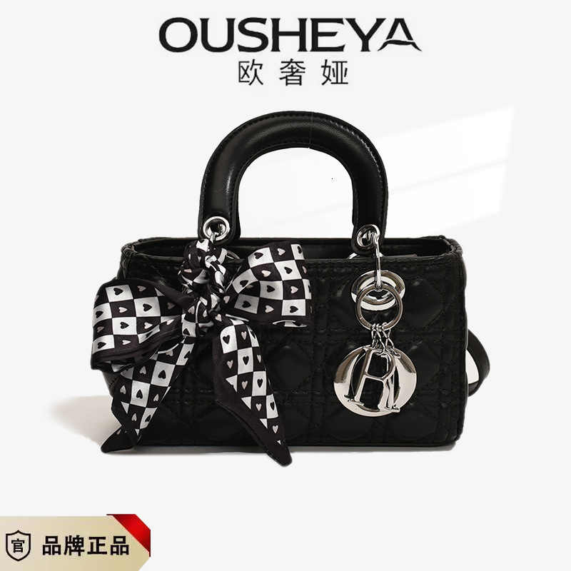 Free Shipping Designer Elegant Social Silk Women's Scarf Bag 2025 Fashion Trend Casual Korean Version Single Shoulder Crossbody Bag Fashion Women