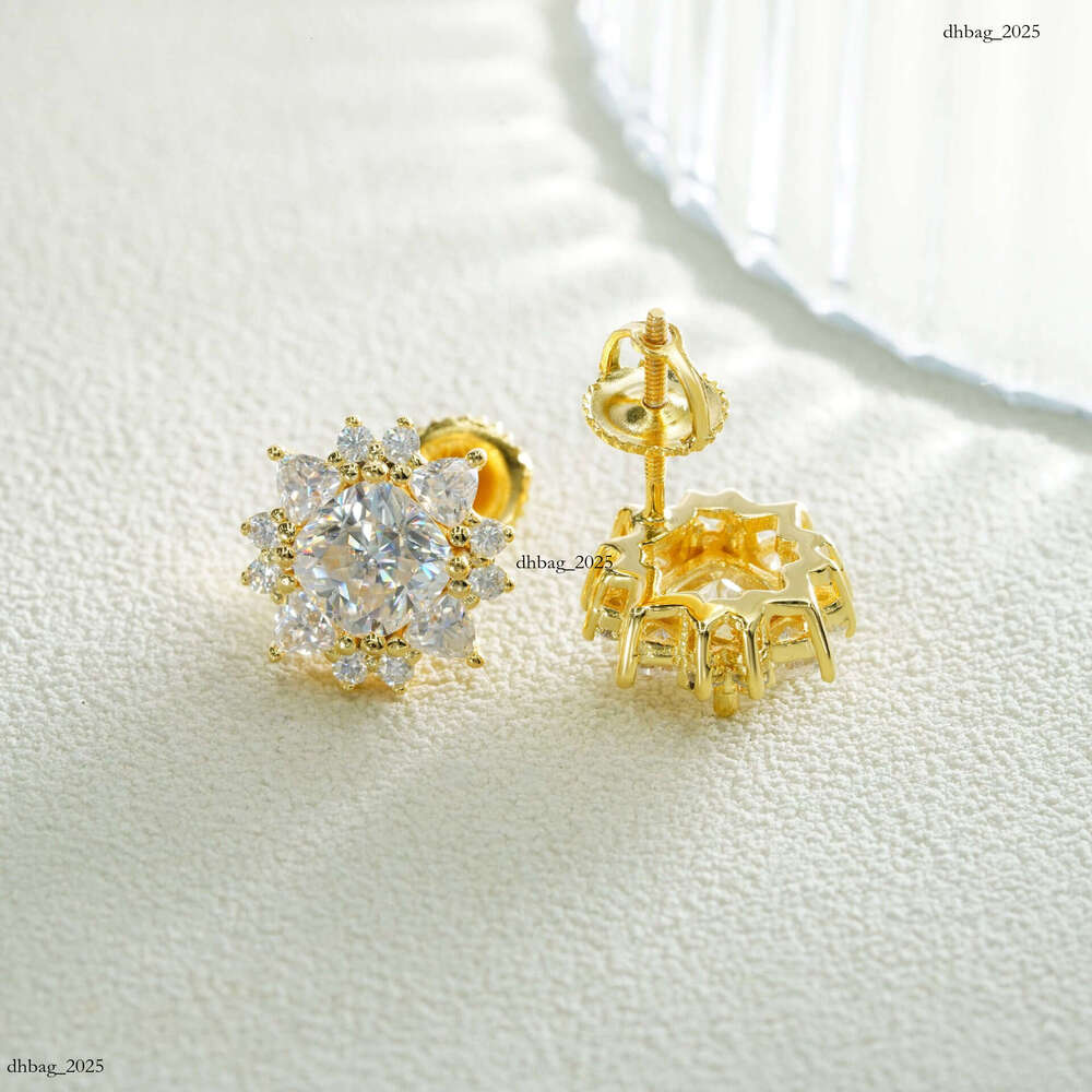 INS New Iced Out VVS Inlaid Moissanite Flower Simple Stud Earrings Jewelry 111