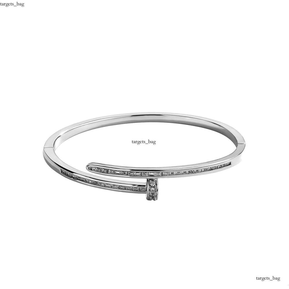 Classic Sword of Justice Luxurious Nail Jewelry Unique Niche Four-Leaf Clover Internet Celebrity Bracelet