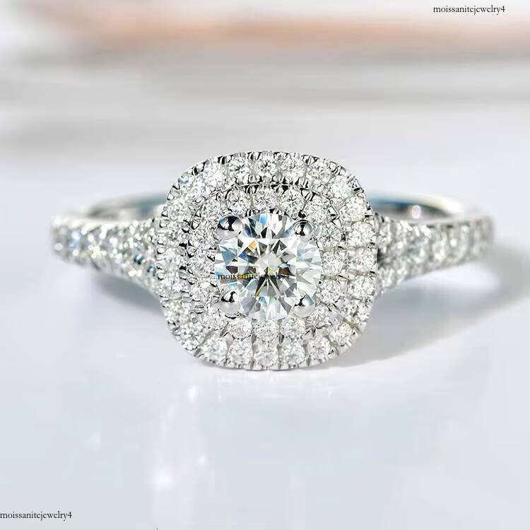 Customized 14k Solid Gold Wedding WIth 2ct Round Moissanite Dia Engagement Ring for Women