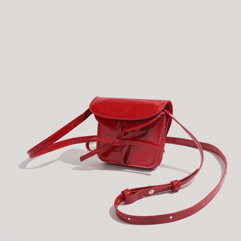Red Niche Small Square 2025 New Bowknot High-end Stylish Crossbody Shoulder Bag ddmymoon