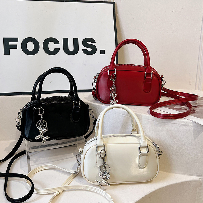 High-quality Vintage Luxury Bag Handbag Pillow Bag Fashion Trend Single Shoulder Crossbody Designer Bag Bag Niche Simple Versatile Commuter Bag