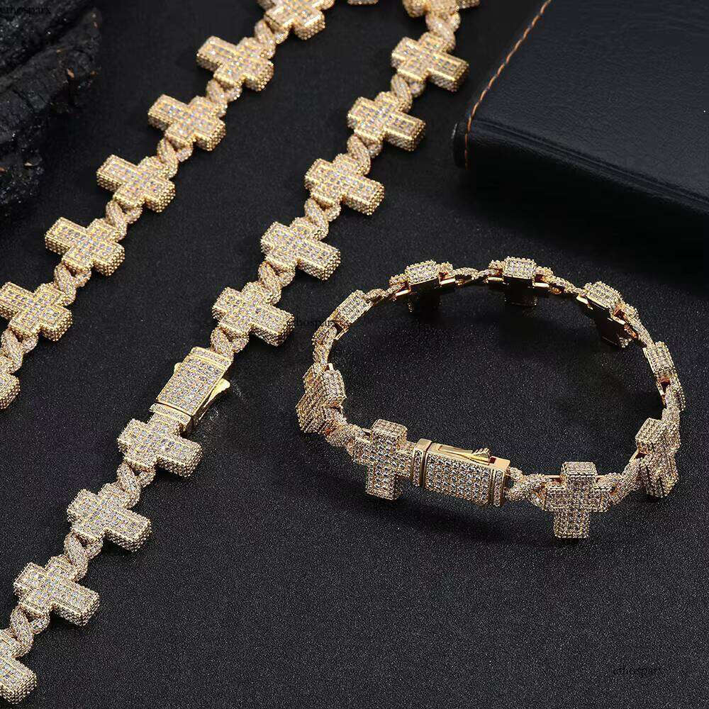 Nuoya Hip Hop Jewelry Micro Pave Dia Chain Women's Cross Design Sier Plated Cuban Link Choker Necklace for Gift