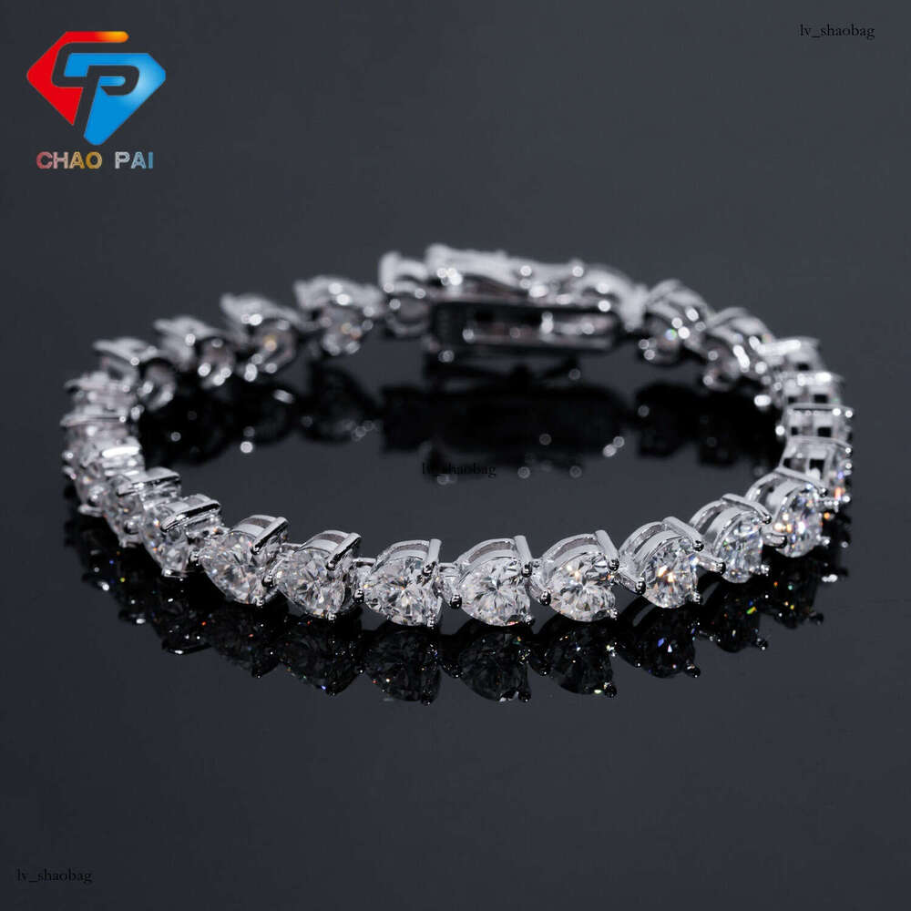 Fashion Jewelry Sier Inlaid Moissanite Heart-Shaped Bracelet