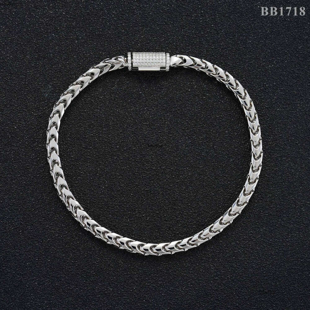 Hip hop 4mm wide reversible sier inlaid VVS moissani necklace mens womens accessories fashionable and trendy bracelet