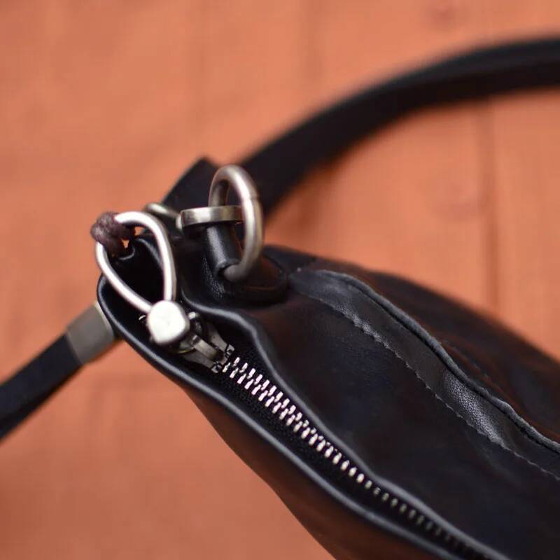 AETOO Pleated Craft Handcrafted Retro casual multi-functional crossbody Bag Hold Mobile Phone unisex leather wrist bag