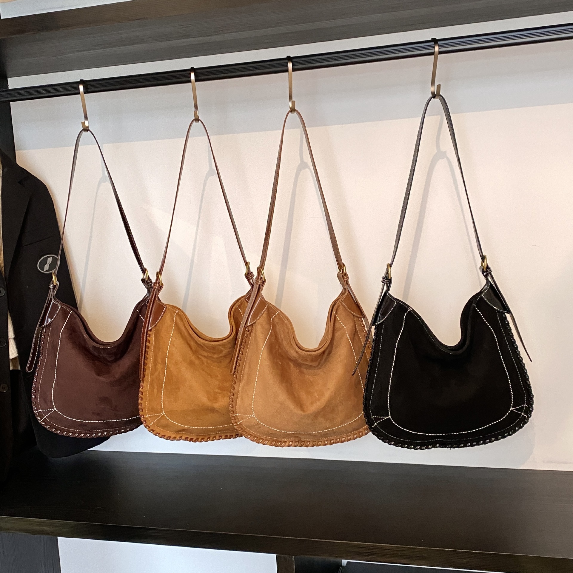 Frosted Vintage Luxury Bag Bag For Designer Bag Women Large Capacity 2025 New Autumn Winter Casual Shoulder Shopping Bag Commuting Tote Bag
