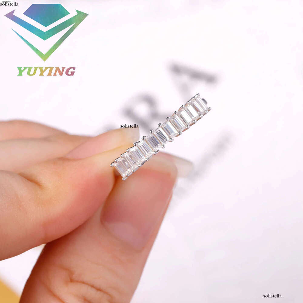 Custom Emerald Cut Dia Wedding Fine Jewelry Gold Eternity Band VVS Moissanite Engagement Ring