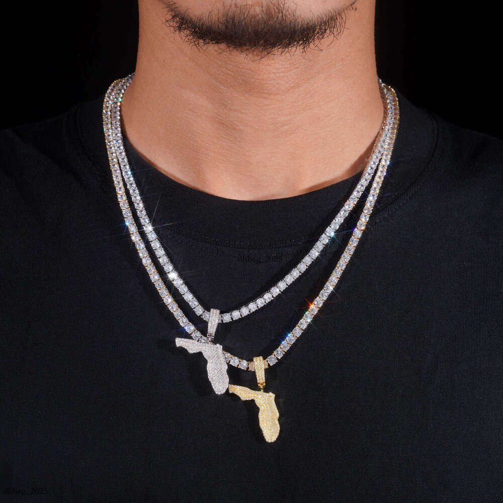 Hot Selling Sier Moissanite Hiphop Full Dia Personalized Map Plate Pendant Can Be Worn With 5MM Tennis Chain