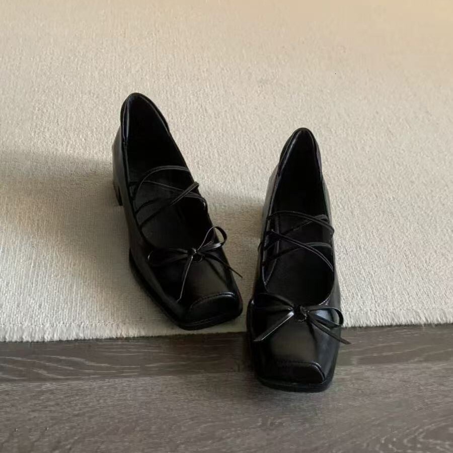 2025 Designer's New Women's Single Shoe Thick Heel Leather Bow Middle Heel Ballet Shoes